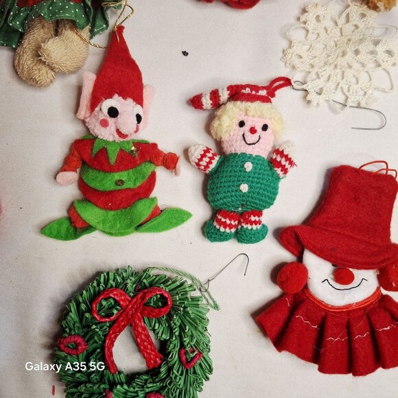 Vintage Handmade Christmas Ornaments Set Of 15 - Crochet Felt & Straw Decoration - Picture 7 of 11